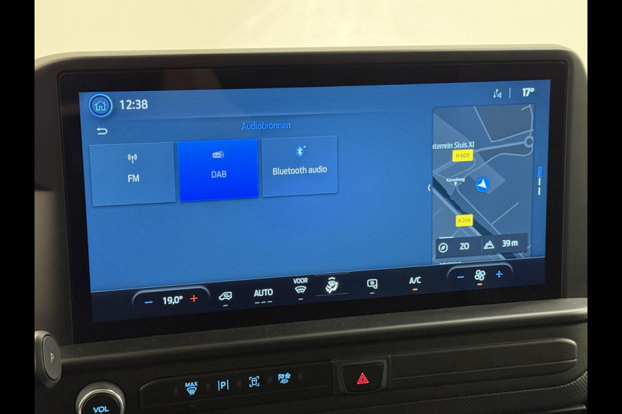 Ford Transit Custom 280 2.0 TDCI L1H1 Trend Nieuw Model Airco Navi Trekhaak PDC V+A Camera Ford Transit Custom 280 2.0 TDCI L1H1 Trend Nieuw Model Airco Navi Trekhaak PDC V+A Camera