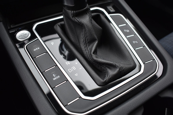Volkswagen Passat Variant 1.4 TSI PHEV GTE Business TREKHAAK/CAMERA/IQ-LIGHT Volkswagen Passat Variant 1.4 TSI PHEV GTE Business TREKHAAK/CAMERA/IQ-LIGHT