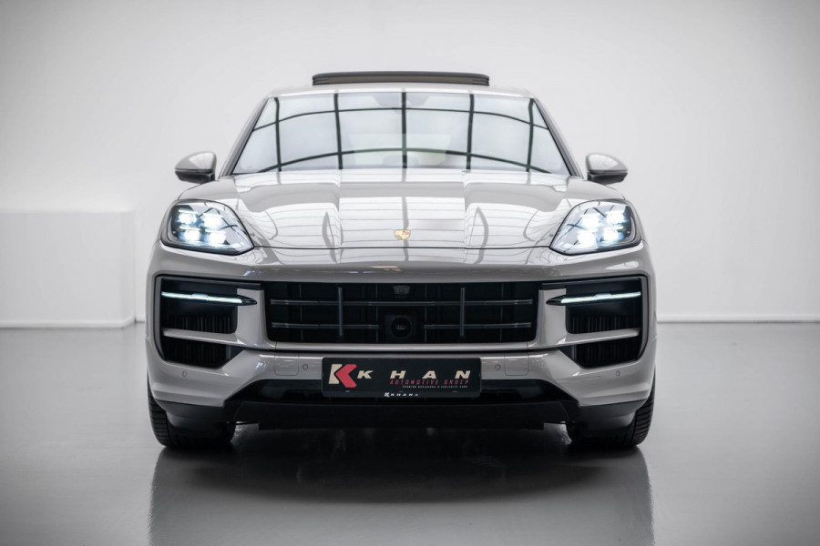 Porsche Cayenne 3.0 E-Hybrid |Pano|Krijt|SportChrono|Fabrieksgarantie t/m 2029|