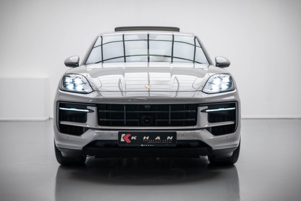 Porsche Cayenne 3.0 E-Hybrid |Pano|Krijt|SportChrono|Fabrieksgarantie t/m 2029|