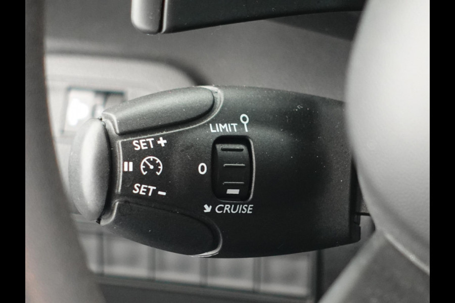 Citroën Berlingo 1.5 BlueHDi 130PK L2 3-zits Automaat Airco Bluetooth PDC achter Trekhaak