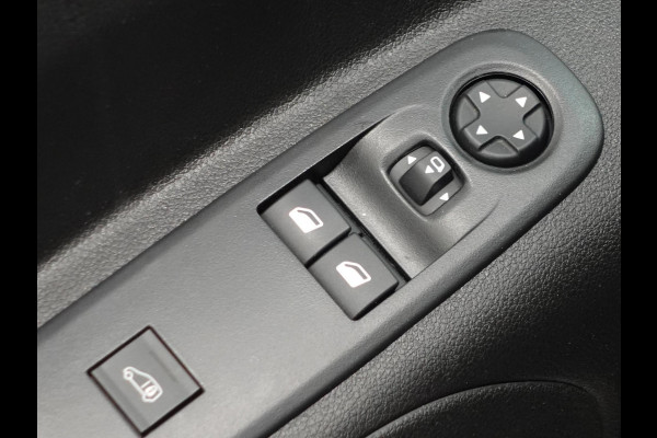 Citroën Berlingo 1.5 BlueHDi 130PK L2 3-zits Automaat Airco Bluetooth PDC achter Trekhaak