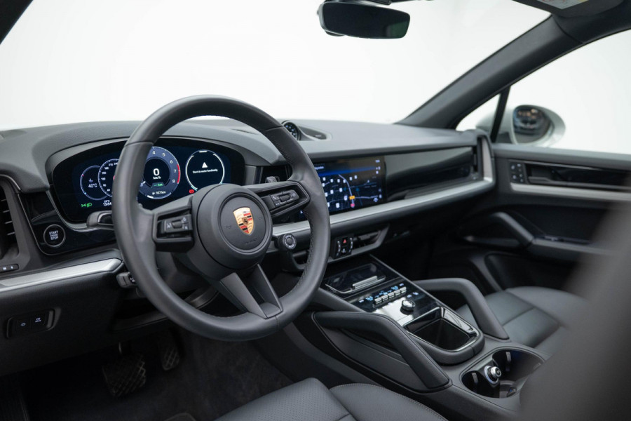 Porsche Cayenne 3.0 E-Hybrid |Pano|Krijt|SportChrono|Fabrieksgarantie t/m 2029|