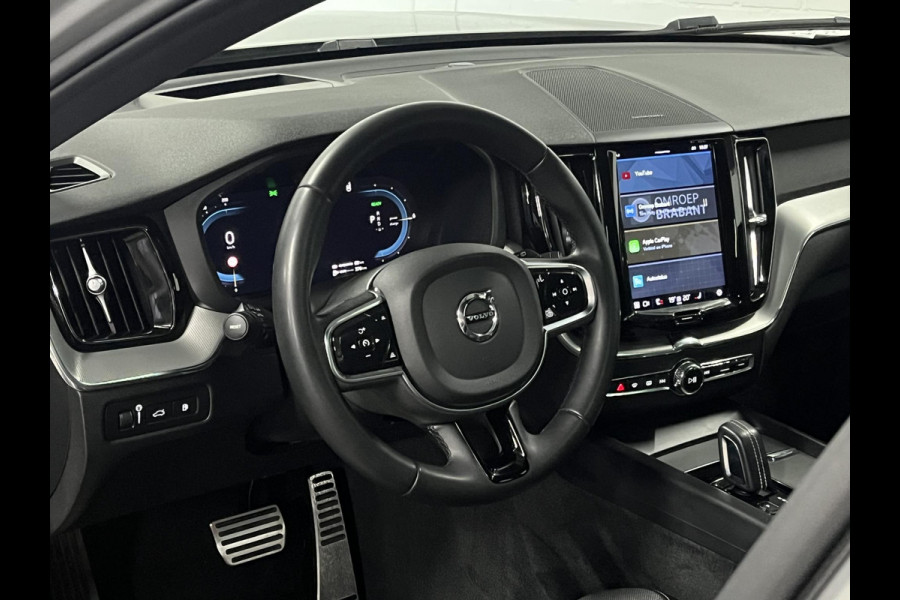 Volvo XC60 2.0 T6 Plug-in hybrid AWD R-Design Trekhaak | Long Range | Open dak | Adapt. cruise | 360 | Head-up | Stuur-/Stoelverwarming | Volvo XC60 2.0 T6 Plug-in hybrid AWD R-Design Trekhaak | Long Range | Open dak | Adapt. cruise | 360 | Head-up | Stuur-/Stoelverwarming |