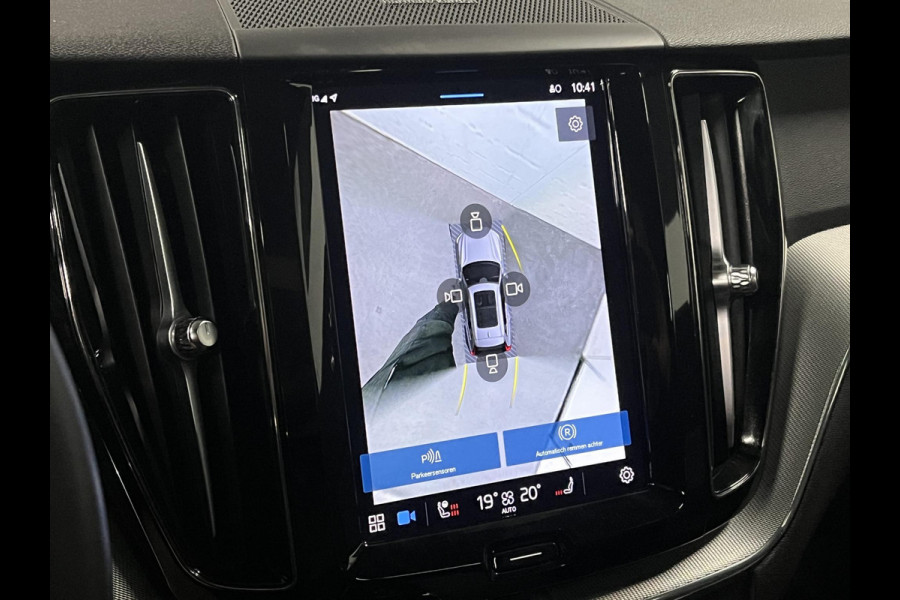 Volvo XC60 2.0 T6 Plug-in hybrid AWD R-Design Trekhaak | Long Range | Open dak | Adapt. cruise | 360 | Head-up | Stuur-/Stoelverwarming | Volvo XC60 2.0 T6 Plug-in hybrid AWD R-Design Trekhaak | Long Range | Open dak | Adapt. cruise | 360 | Head-up | Stuur-/Stoelverwarming |