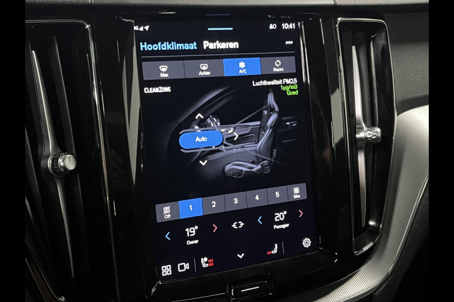 Volvo XC60 2.0 T6 Plug-in hybrid AWD R-Design Trekhaak | Long Range | Open dak | Adapt. cruise | 360 | Head-up | Stuur-/Stoelverwarming | Volvo XC60 2.0 T6 Plug-in hybrid AWD R-Design Trekhaak | Long Range | Open dak | Adapt. cruise | 360 | Head-up | Stuur-/Stoelverwarming |