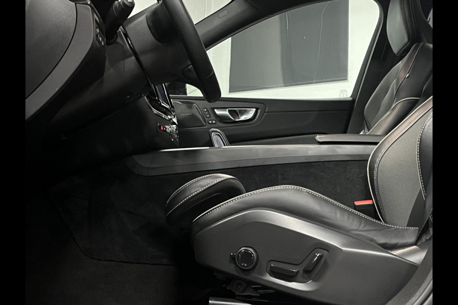 Volvo XC60 2.0 T6 Plug-in hybrid AWD R-Design Trekhaak | Long Range | Open dak | Adapt. cruise | 360 | Head-up | Stuur-/Stoelverwarming | Volvo XC60 2.0 T6 Plug-in hybrid AWD R-Design Trekhaak | Long Range | Open dak | Adapt. cruise | 360 | Head-up | Stuur-/Stoelverwarming |