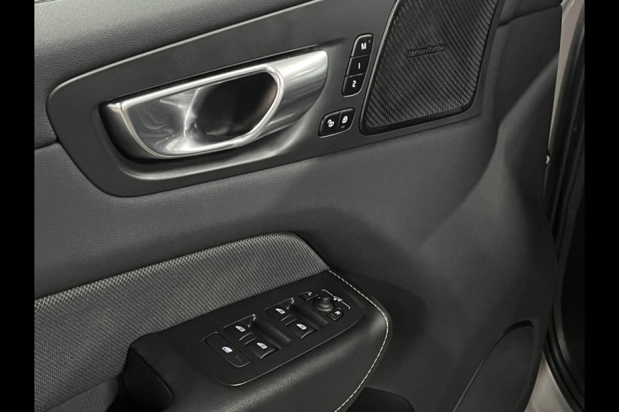 Volvo XC60 2.0 T6 Plug-in hybrid AWD R-Design Trekhaak | Long Range | Open dak | Adapt. cruise | 360 | Head-up | Stuur-/Stoelverwarming | Volvo XC60 2.0 T6 Plug-in hybrid AWD R-Design Trekhaak | Long Range | Open dak | Adapt. cruise | 360 | Head-up | Stuur-/Stoelverwarming |