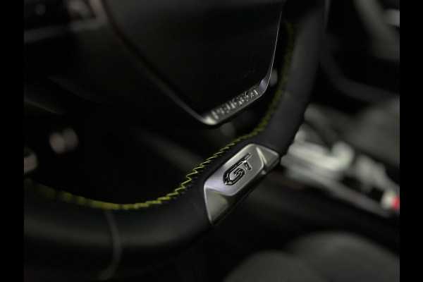 Peugeot 208 1.2 PureTech GT-Line NL-AUTO | PANODAK | CAMERA
