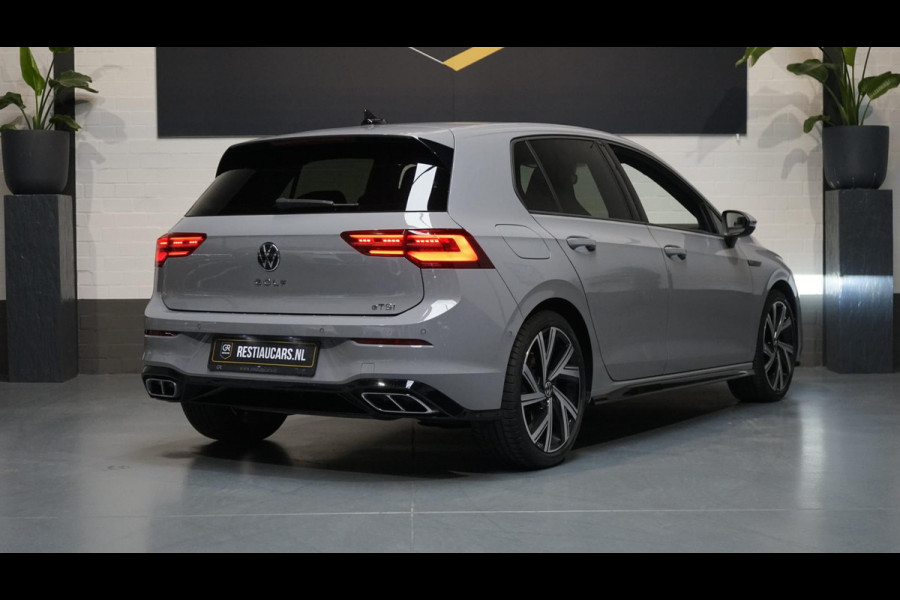 Volkswagen Golf VIII 1.5 eTSI R-Line AUTOMAAT-ACC-AMBIANCE-CAMERA-HARMAN KARDON-IQ LIGHT-KEYLESS-STOELVERWARMING