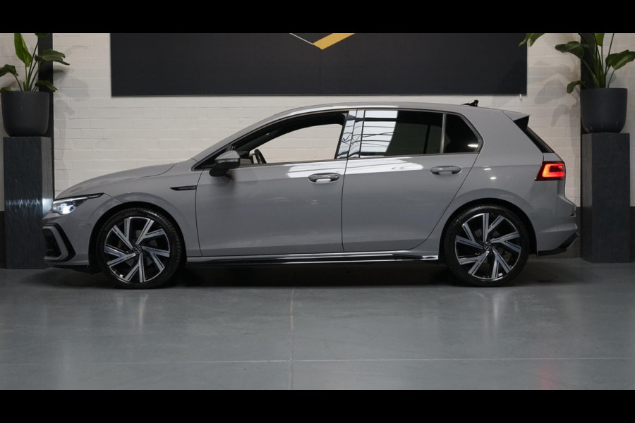 Volkswagen Golf VIII 1.5 eTSI R-Line AUTOMAAT-ACC-AMBIANCE-CAMERA-HARMAN KARDON-IQ LIGHT-KEYLESS-STOELVERWARMING