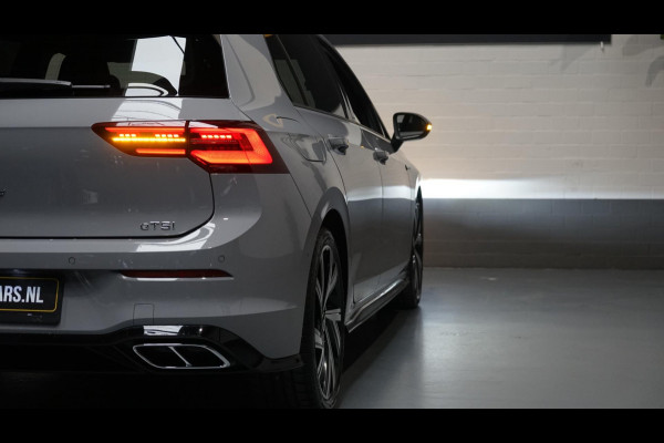 Volkswagen Golf VIII 1.5 eTSI R-Line AUTOMAAT-ACC-AMBIANCE-CAMERA-HARMAN KARDON-IQ LIGHT-KEYLESS-STOELVERWARMING