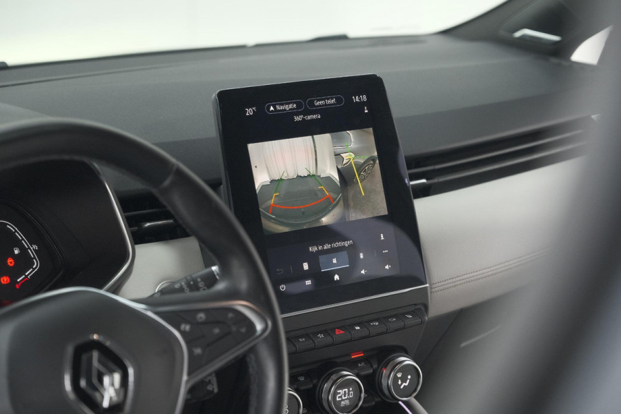 Renault Clio 1.6 E-Tech Hybrid 140 Initiale Paris | Trekhaak | Rondom Camerazicht | Adaptieve Cruise Control | Stoelverwarming