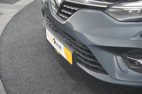 Renault Clio 1.6 E-Tech Hybrid 140 Initiale Paris | Trekhaak | Rondom Camerazicht | Adaptieve Cruise Control | Stoelverwarming