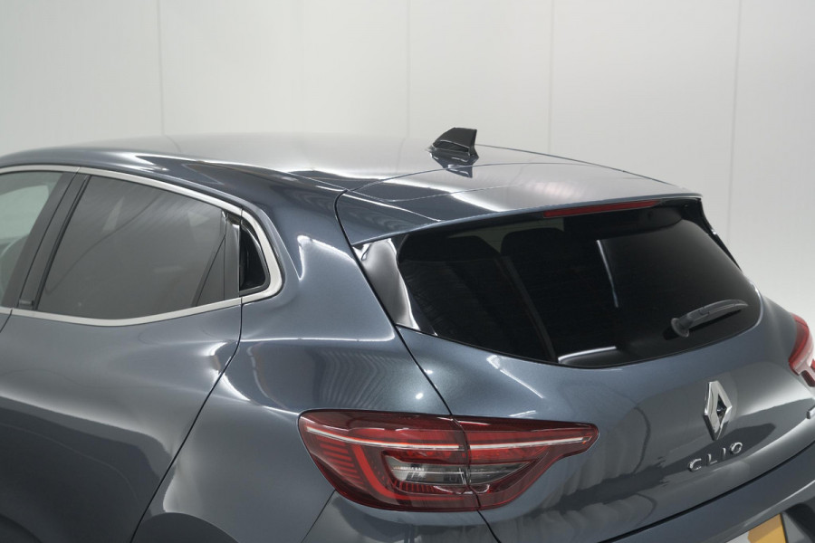 Renault Clio 1.6 E-Tech Hybrid 140 Initiale Paris | Trekhaak | Rondom Camerazicht | Adaptieve Cruise Control | Stoelverwarming