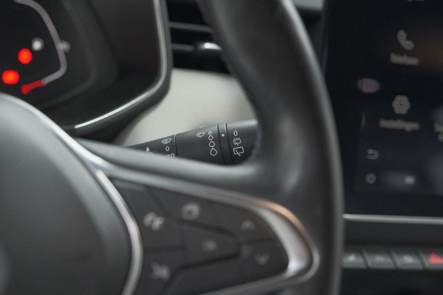 Renault Clio 1.6 E-Tech Hybrid 140 Initiale Paris | Trekhaak | Rondom Camerazicht | Adaptieve Cruise Control | Stoelverwarming