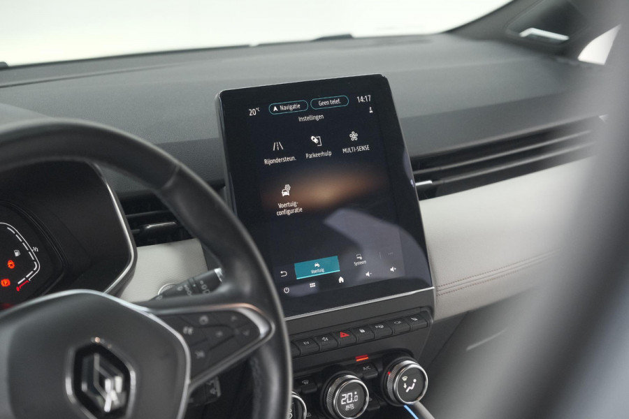 Renault Clio 1.6 E-Tech Hybrid 140 Initiale Paris | Trekhaak | Rondom Camerazicht | Adaptieve Cruise Control | Stoelverwarming