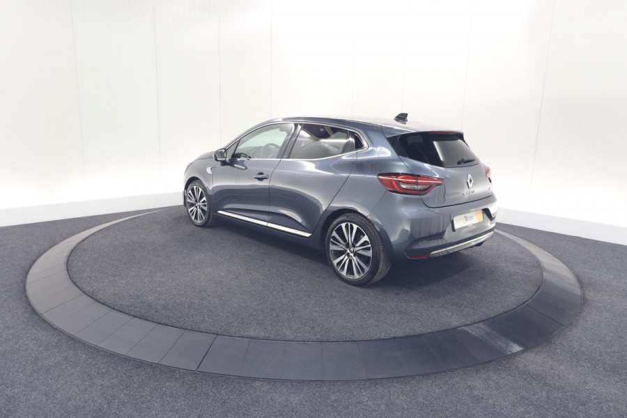 Renault Clio 1.6 E-Tech Hybrid 140 Initiale Paris | Trekhaak | Rondom Camerazicht | Adaptieve Cruise Control | Stoelverwarming