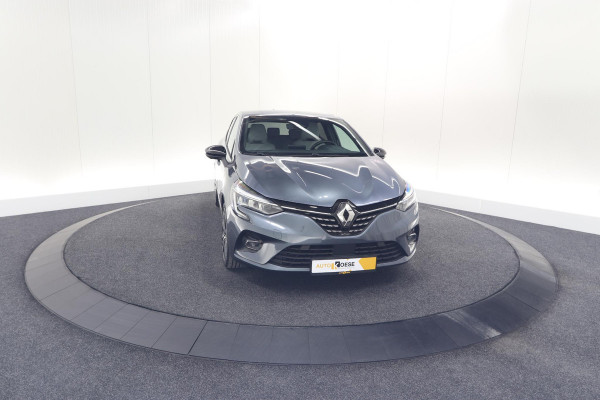 Renault Clio 1.6 E-Tech Hybrid 140 Initiale Paris | Trekhaak | Rondom Camerazicht | Adaptieve Cruise Control | Stoelverwarming