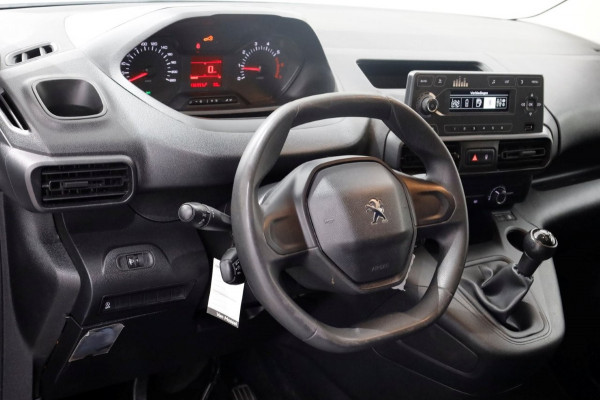 Peugeot Partner 1.5 BlueHDI Pro Airco/Trekhaak/Imperiaal 07-2020 Peugeot Partner 1.5 BlueHDI Pro Airco/Trekhaak/Imperiaal 07-2020