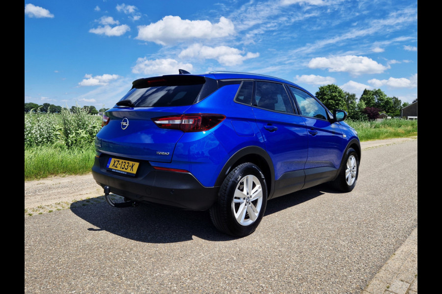 Opel Grandland X 1.2 Turbo - 130 Pk - Euro 6 - Navi - Climate Control Opel Grandland X 1.2 Turbo - 130 Pk - Euro 6 - Navi - Climate Control