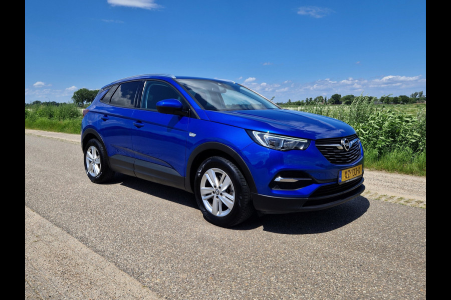 Opel Grandland X 1.2 Turbo - 130 Pk - Euro 6 - Navi - Climate Control Opel Grandland X 1.2 Turbo - 130 Pk - Euro 6 - Navi - Climate Control