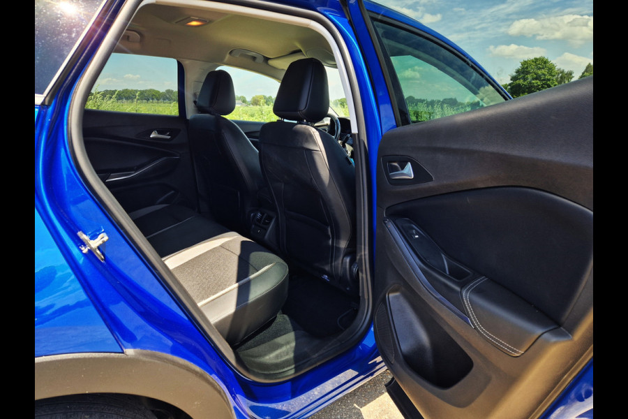 Opel Grandland X 1.2 Turbo - 130 Pk - Euro 6 - Navi - Climate Control Opel Grandland X 1.2 Turbo - 130 Pk - Euro 6 - Navi - Climate Control