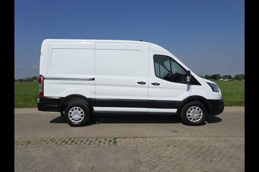 Ford Transit 350 2.0 TDCI L2 H2 - 130 Pk - Euro 6 - Airco - Cruise Control Ford Transit 350 2.0 TDCI L2 H2 - 130 Pk - Euro 6 - Airco - Cruise Control