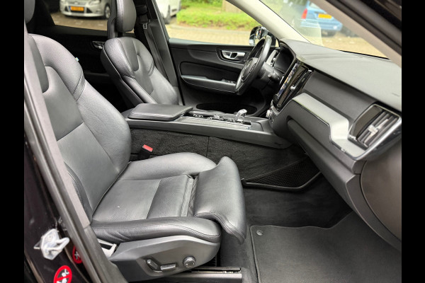 Volvo XC60 2.0 T8 Twin Engine AWD Inscription l Pano l Camera l Trekhaak l Luchtvering l Volleder l LED l ACC l Volvo XC60 2.0 T8 Twin Engine AWD Inscription l Pano l Camera l Trekhaak l Luchtvering l Volleder l LED l ACC l
