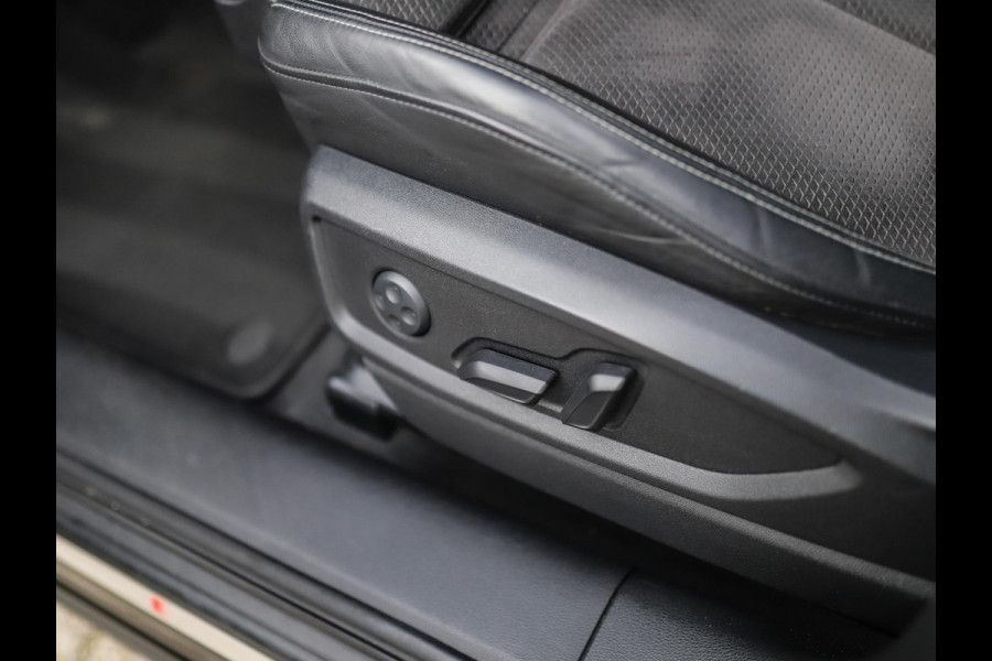Audi Q5 3.0 TFSI SQ5 quattro Pro Line Plus | Luchtvering | Matrix LED | 22" LM | 360° Camera | Pano