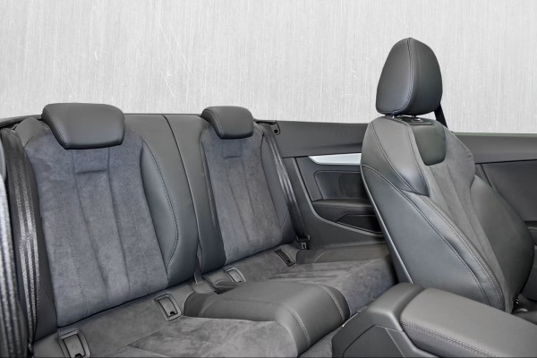Audi A5 Cabriolet 40 Tfsi S-LINE COMPETITION ** MATRIX, VIRTUAL, NEKVERW, 20-inch LMV, ADAPT. CRUISE ** 1e EIG - € 34.000,= onder NP ** ** INFORMEER OOK NAAR ONZE AANTREKKELIJKE FINANCIAL-LEASE TARIEVEN **