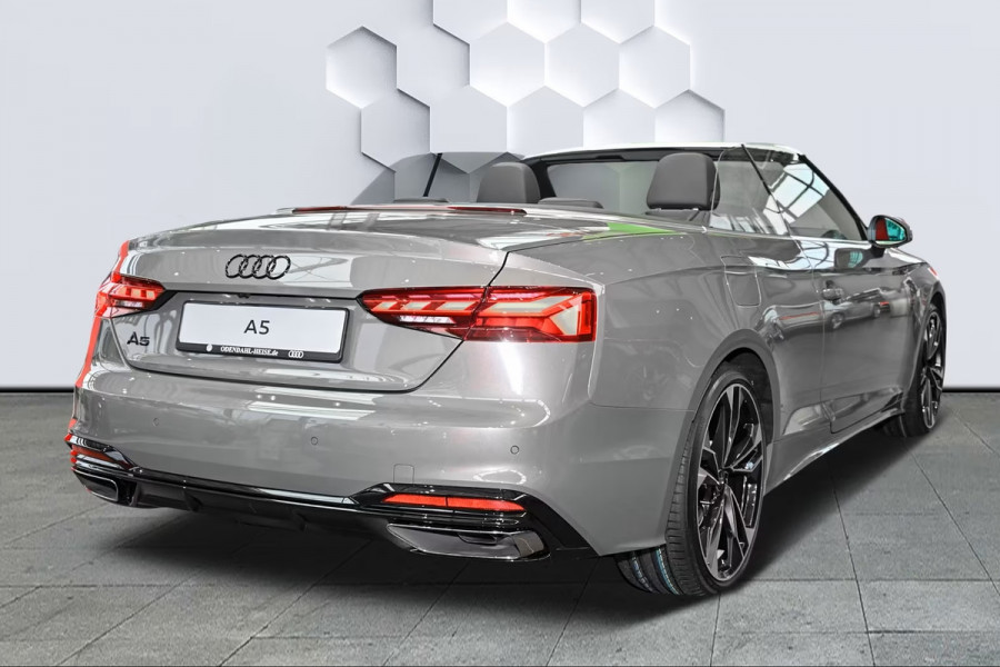 Audi A5 Cabriolet 40 Tfsi S-LINE COMPETITION ** MATRIX, VIRTUAL, NEKVERW, 20-inch LMV, ADAPT. CRUISE ** 1e EIG - € 34.000,= onder NP ** ** INFORMEER OOK NAAR ONZE AANTREKKELIJKE FINANCIAL-LEASE TARIEVEN **