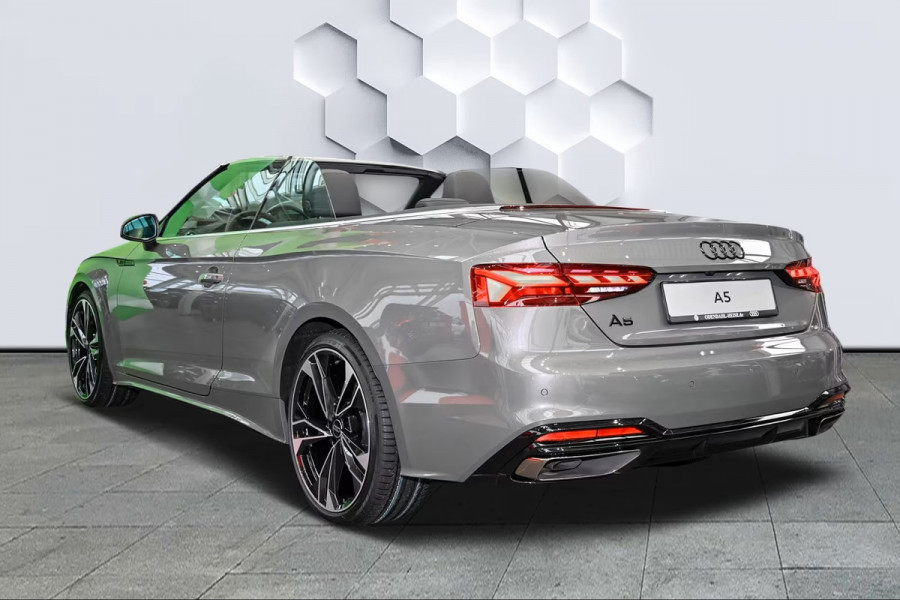 Audi A5 Cabriolet 40 Tfsi S-LINE COMPETITION ** MATRIX, VIRTUAL, NEKVERW, 20-inch LMV, ADAPT. CRUISE ** 1e EIG - € 34.000,= onder NP ** ** INFORMEER OOK NAAR ONZE AANTREKKELIJKE FINANCIAL-LEASE TARIEVEN **