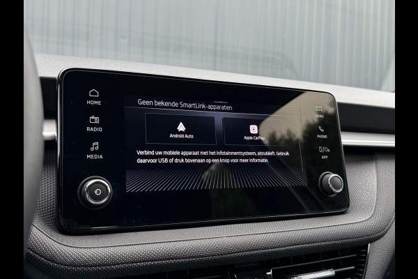Škoda Fabia 1.0 TSI Selection CarPlay Camera Škoda Fabia 1.0 TSI Selection CarPlay Camera