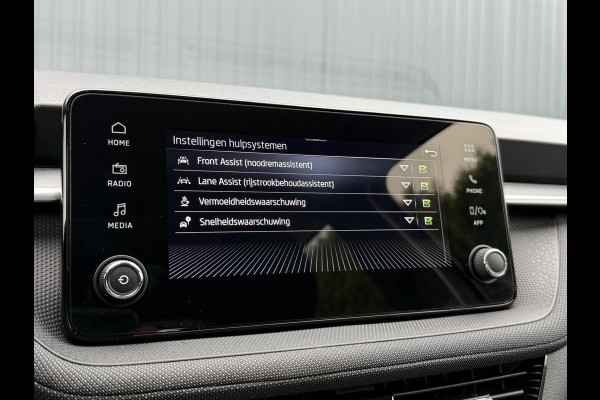 Škoda Fabia 1.0 TSI Selection CarPlay Camera Škoda Fabia 1.0 TSI Selection CarPlay Camera