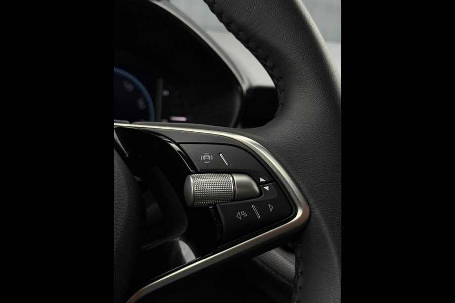 Škoda Fabia 1.0 TSI Selection CarPlay Camera Škoda Fabia 1.0 TSI Selection CarPlay Camera