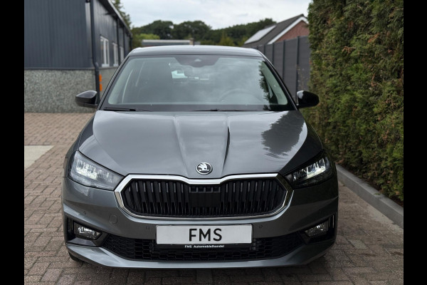 Škoda Fabia 1.0 TSI Selection CarPlay Camera Škoda Fabia 1.0 TSI Selection CarPlay Camera