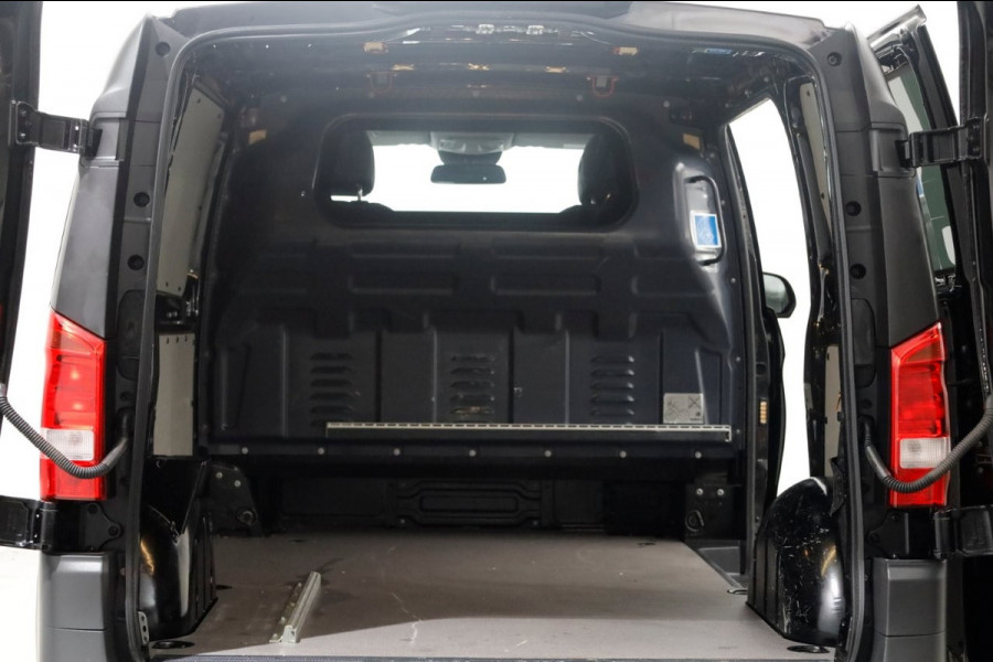 Mercedes-Benz Vito 114 CDI 163pk RWD 9G Automaat Kort Airco/Navi/Camera 12-2021 Mercedes-Benz Vito 114 CDI 163pk RWD 9G Automaat Kort Airco/Navi/Camera 12-2021