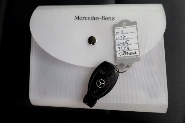 Mercedes-Benz Vito 114 CDI 163pk RWD 9G Automaat Kort Airco/Navi/Camera 12-2021 Mercedes-Benz Vito 114 CDI 163pk RWD 9G Automaat Kort Airco/Navi/Camera 12-2021
