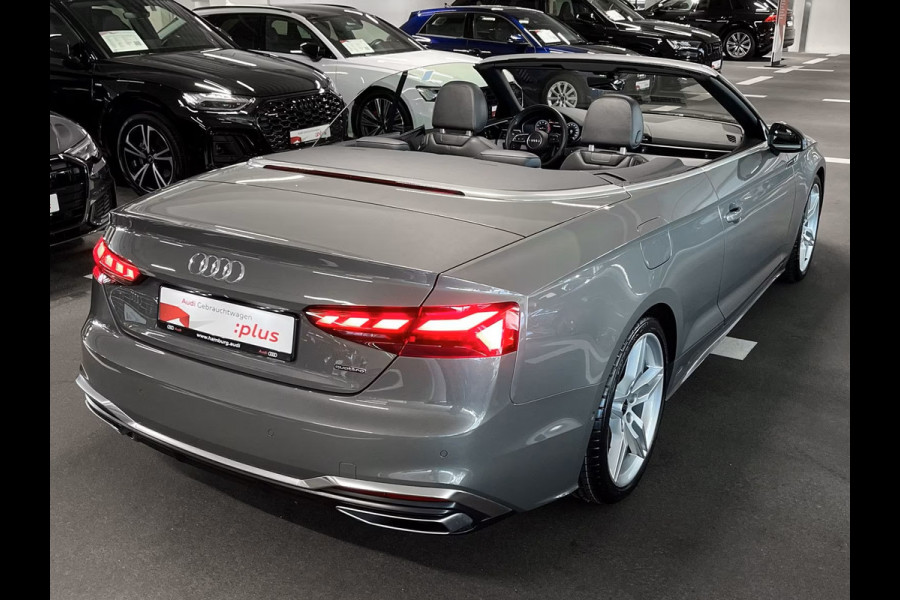 Audi A5 Cabriolet 40 TFSI Quattro S-LINE ** MATRIX, VIRTUAL, LEDER, MEM, 19-inch LMV, NEKVERW, WINTER ** 1e EIG - UNFALLFREI ** ** INFORMEER OOK NAAR ONZE AANTREKKELIJKE FINANCIAL-LEASE TARIEVEN ** Audi A5 Cabriolet 40 TFSI Quattro S-LINE ** MATRIX, VIRTUAL, LEDER, MEM, 19-inch LMV, NEKVERW, WINTER ** 1e EIG - UNFALLFREI ** ** INFORMEER OOK NAAR ONZE AANTREKKELIJKE FINANCIAL-LEASE TARIEVEN **