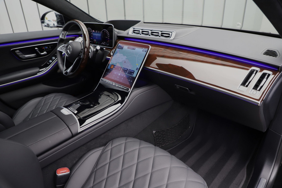 Mercedes-Benz S-Klasse 450e AMG | 408PK | Head-up | Entertainment | Luchtvering | Achterasbesturing | Massage | Digital-light | Keyles-go | 2024.