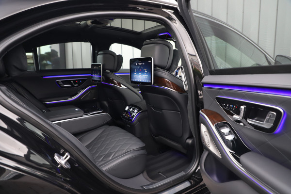 Mercedes-Benz S-Klasse 450e AMG | 408PK | Head-up | Entertainment | Luchtvering | Achterasbesturing | Massage | Digital-light | Keyles-go | 2024.