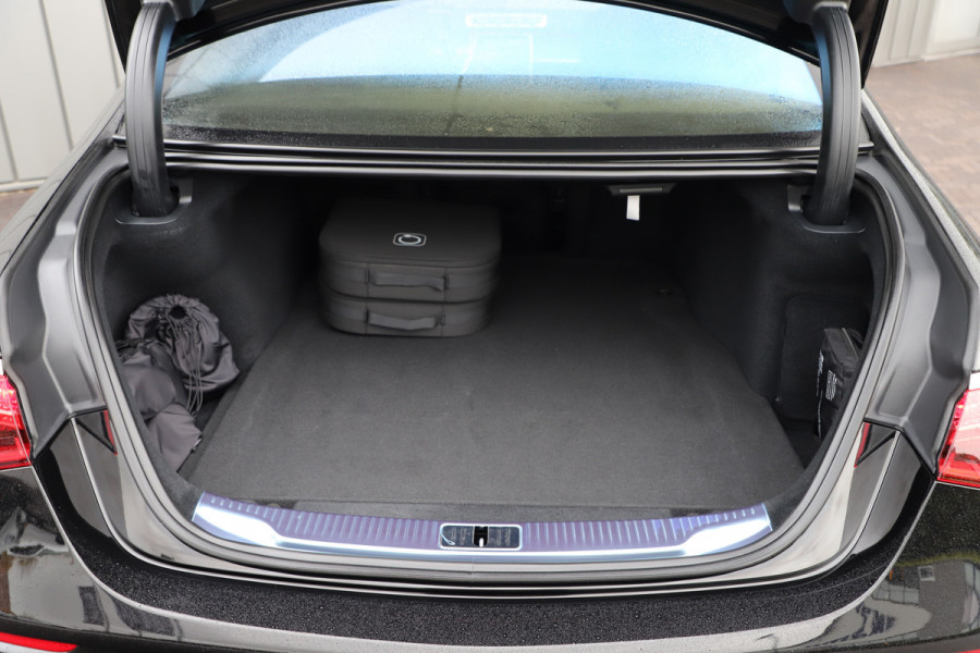 Mercedes-Benz S-Klasse 450e AMG | 408PK | Head-up | Entertainment | Luchtvering | Achterasbesturing | Massage | Digital-light | Keyles-go | 2024.