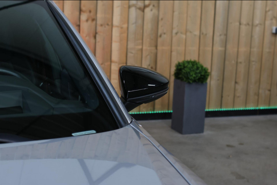 Audi A6 Avant 55 TFSI e Quattro S-Line *Pano*RS-Stoelen*360 Camera*Trekhaak*