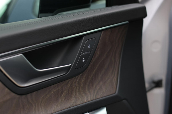 Audi A6 Avant 55 TFSI e Quattro S-Line *Pano*RS-Stoelen*360 Camera*Trekhaak*