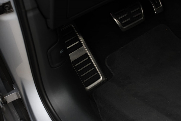 Audi A6 Avant 55 TFSI e Quattro S-Line *Pano*RS-Stoelen*360 Camera*Trekhaak*