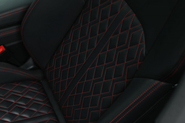 Audi A6 Avant 55 TFSI e Quattro S-Line *Pano*RS-Stoelen*360 Camera*Trekhaak*