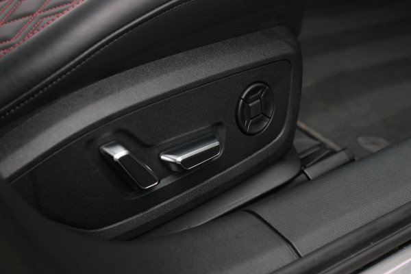 Audi A6 Avant 55 TFSI e Quattro S-Line *Pano*RS-Stoelen*360 Camera*Trekhaak*