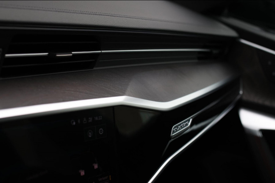 Audi A6 Avant 55 TFSI e Quattro S-Line *Pano*RS-Stoelen*360 Camera*Trekhaak*