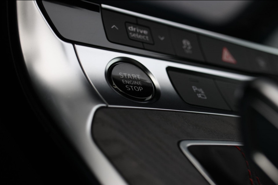 Audi A6 Avant 55 TFSI e Quattro S-Line *Pano*RS-Stoelen*360 Camera*Trekhaak*